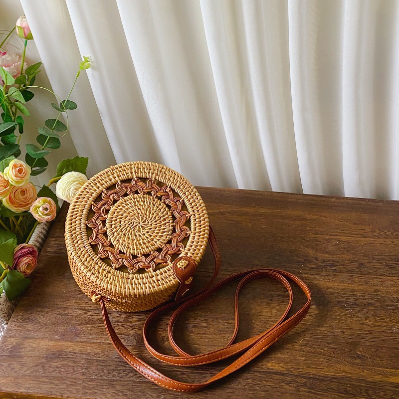 Vietnam Rattan Bag Round Woven - огляд і ціна Women Bags Vietnam