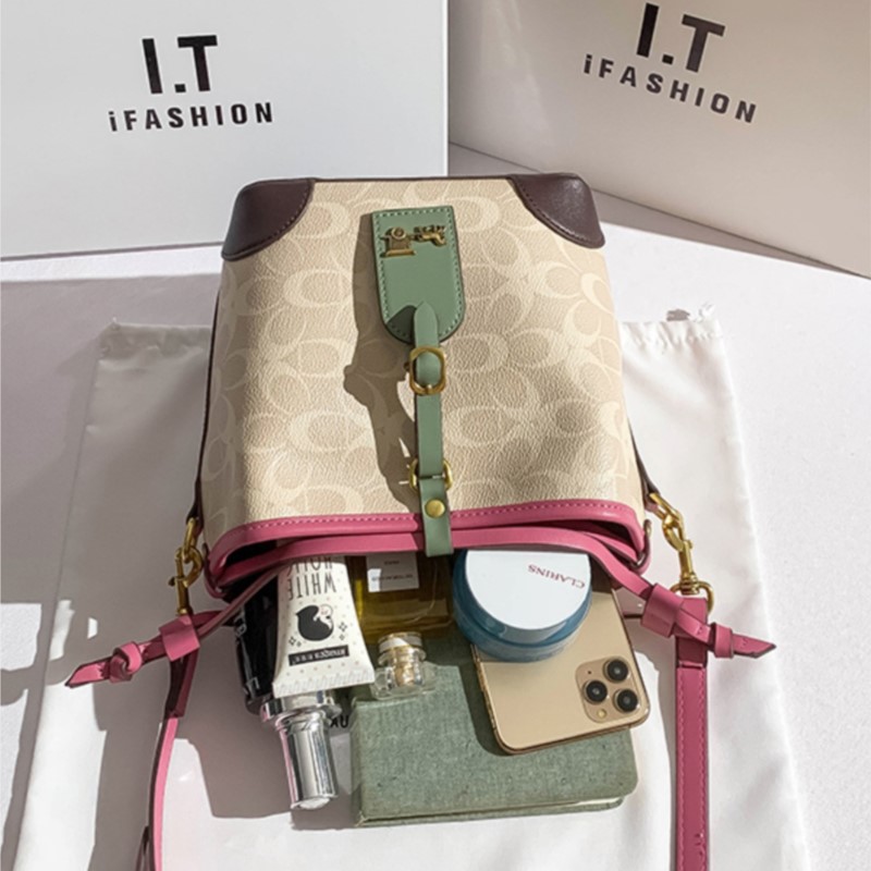 Light luxury women's handbag,  - огляд і ціна Women Bags Coach