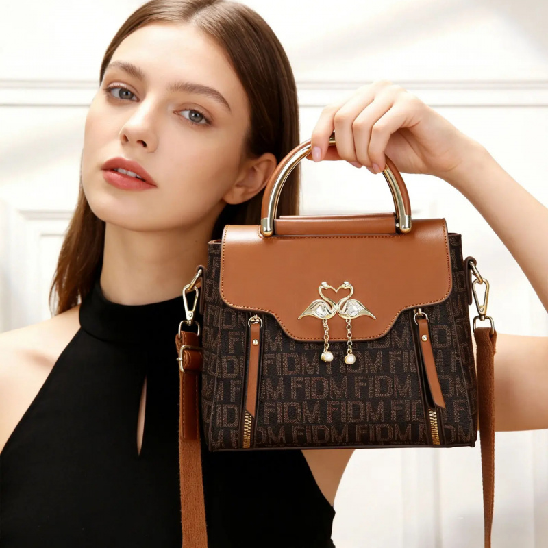 printed letter bags, cross-bod - огляд і ціна Women Bags Large