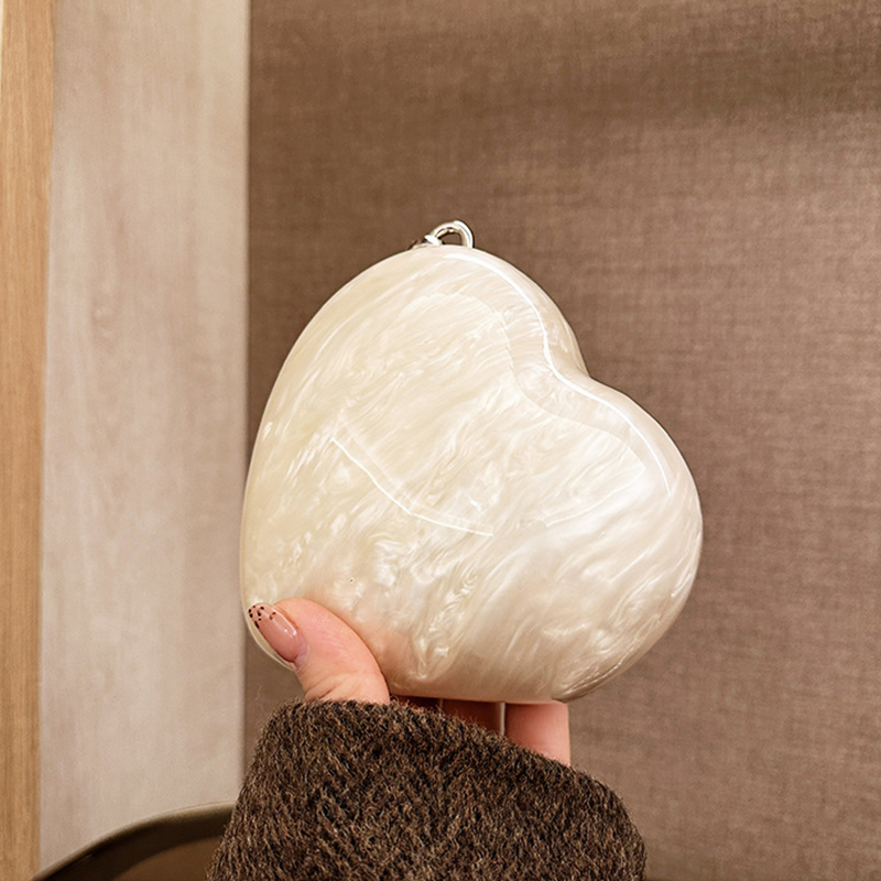 Designer Acrylic Hearts Clutch - огляд і ціна Mini Purse Chain