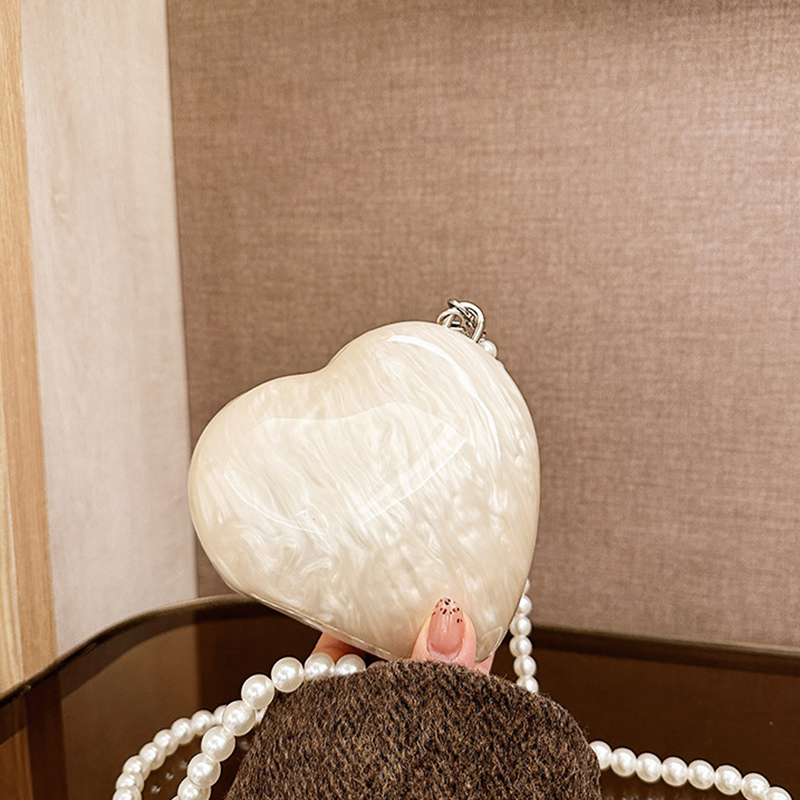 Designer Acrylic Hearts Clutch - огляд і ціна Mini Purse Chain