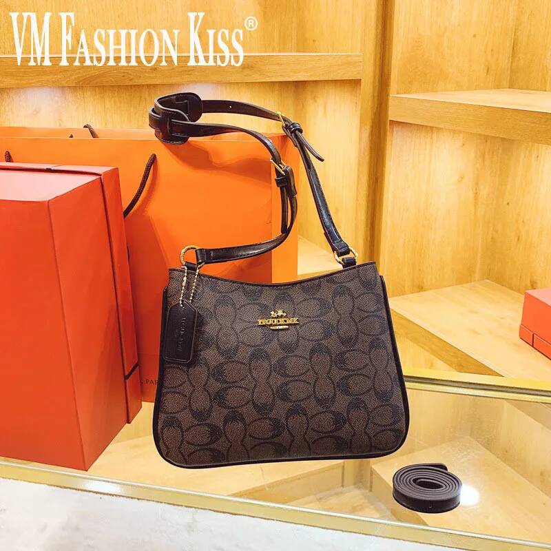 Geometric Print Women's Crossb - огляд і ціна Women Bags Coach