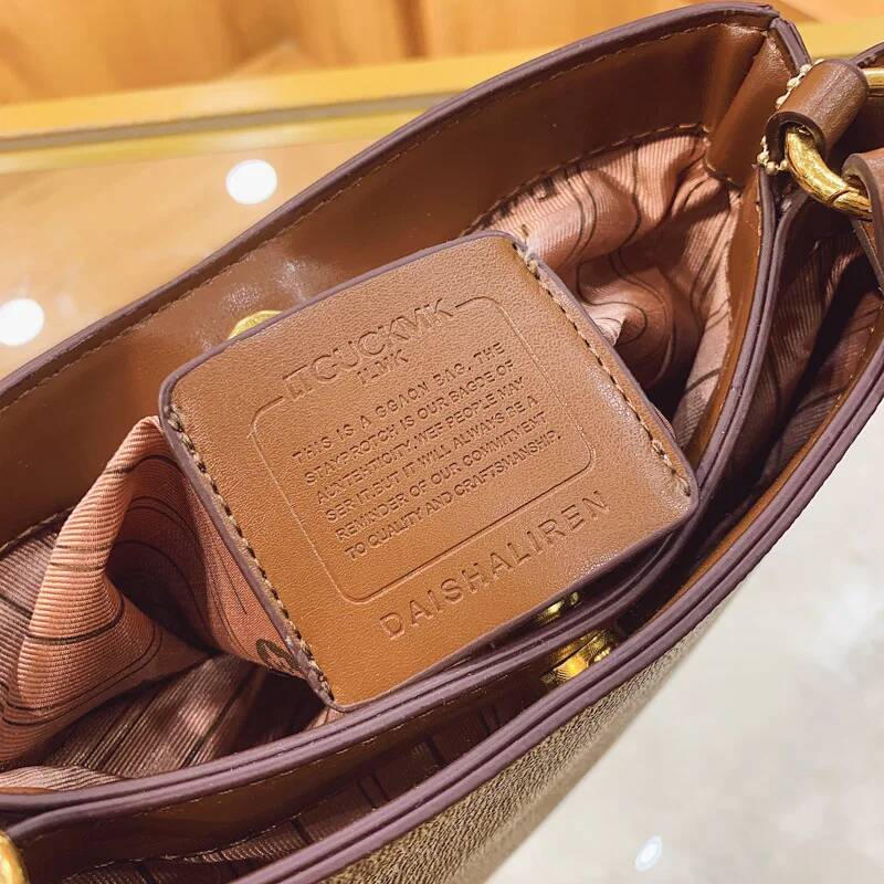 Geometric Print Women's Crossb - огляд і ціна Women Bags Coach