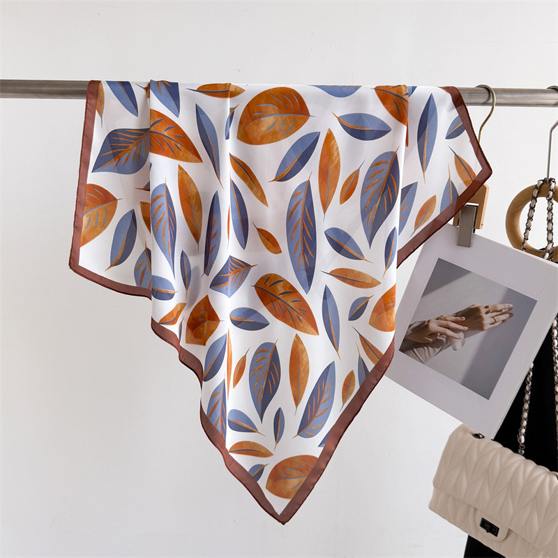 Luxury Brand Print 70cm Square - огляд і ціна Women Bags Online